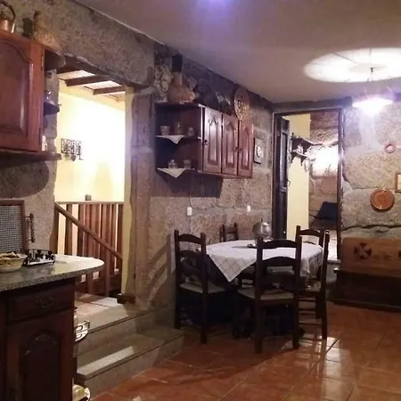 Casa Do Forno Da Aldeia - Serra Da Estrela Country house *