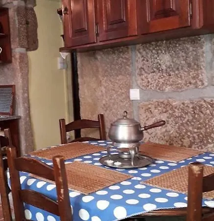 Landhaus Casa Do Forno Da Aldeia - Serra Da Estrela *